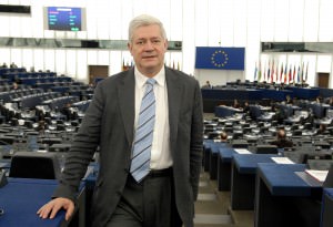 Bruno-Gollnisch-parlement-europeen
